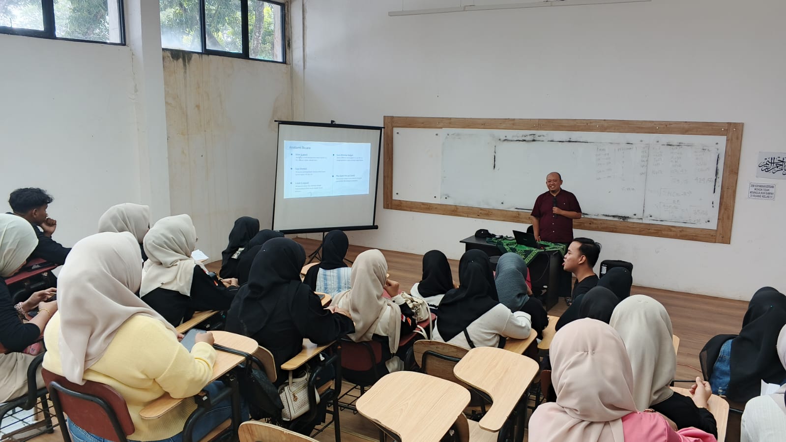 IBA English Club, Wadah Meningkatkan kemampuan Bahasa Inggris Mahasiswa IBA