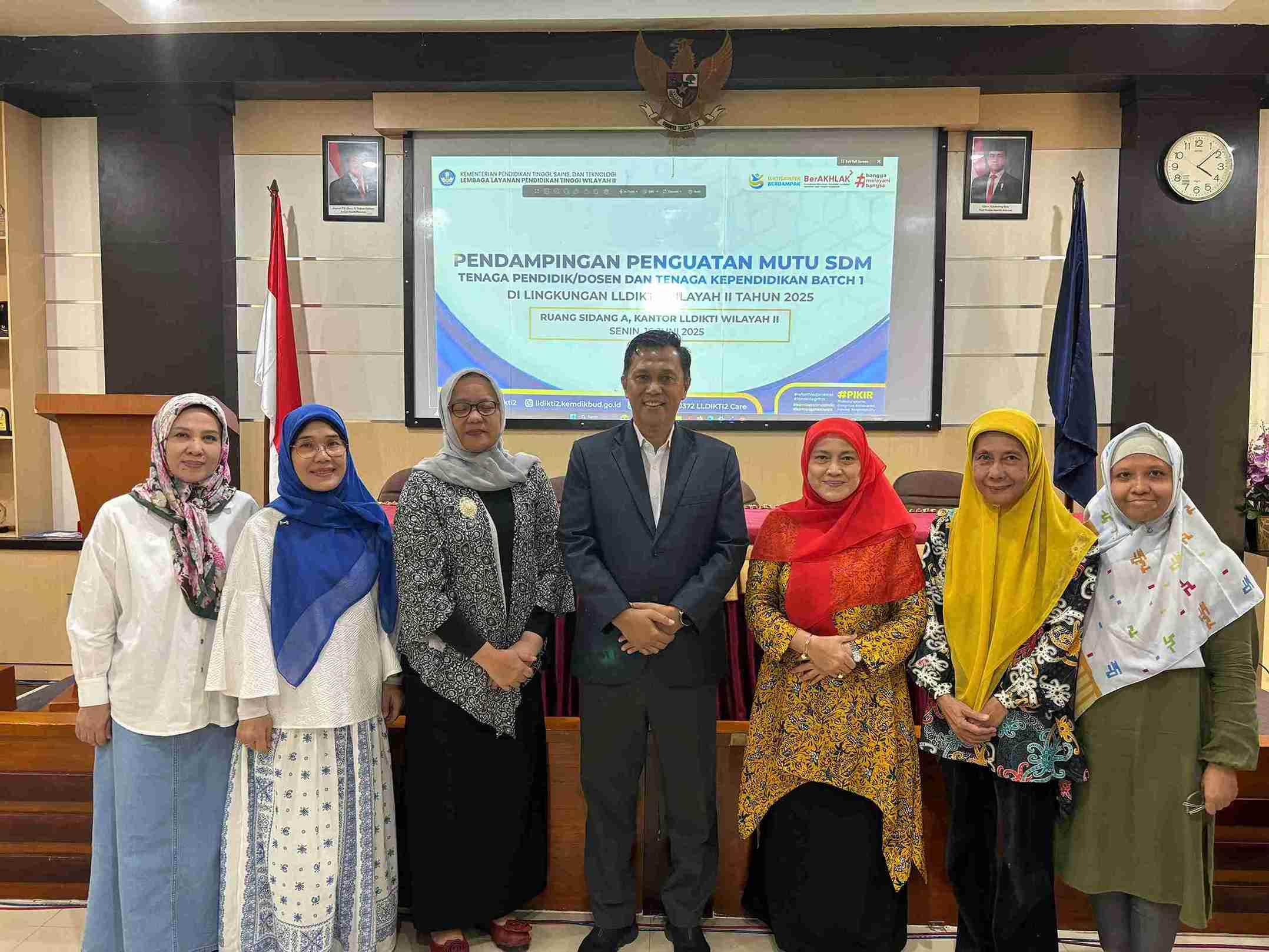 Rektor Universitas IBA  menghadiri undangan LLDIKTI dalam acara Pendampingan Penguatan  SDM