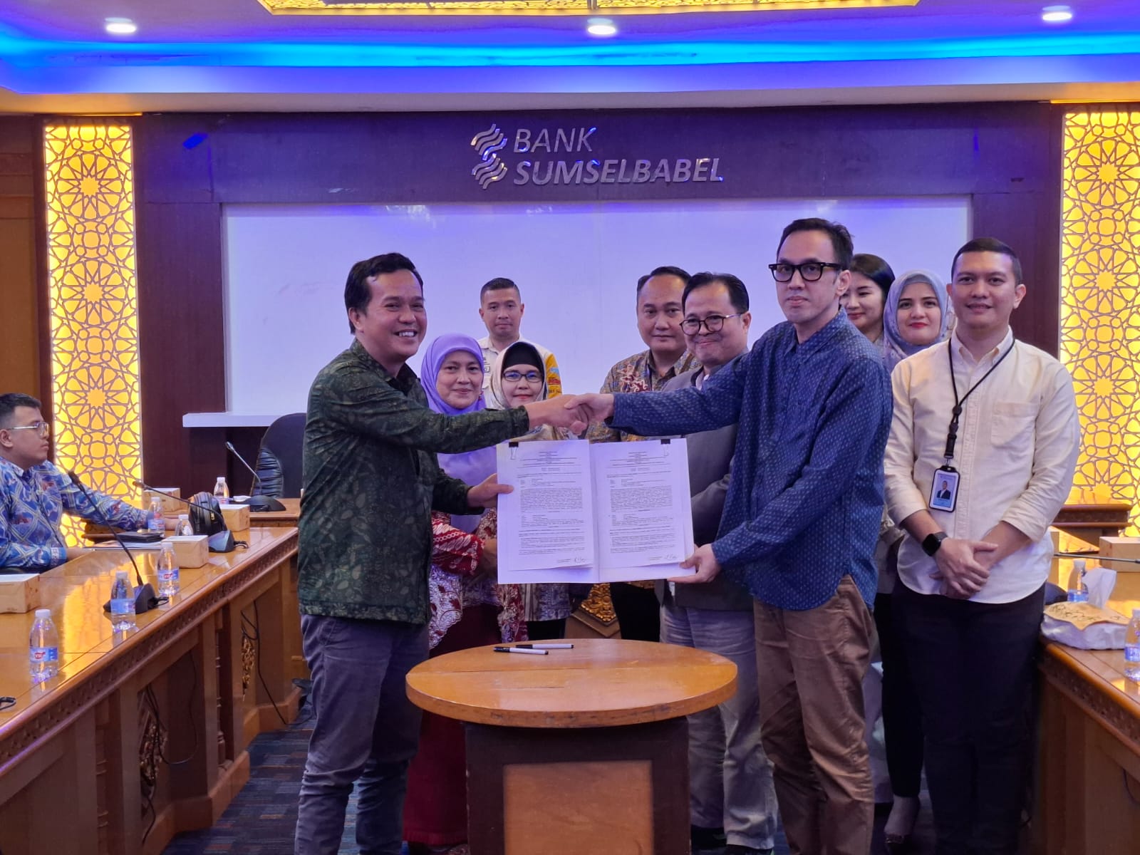 Penandatanganan Perjanjian Kerjasama  Yayasan IBA dan Universitas IBA dengan Bank SumselBabel