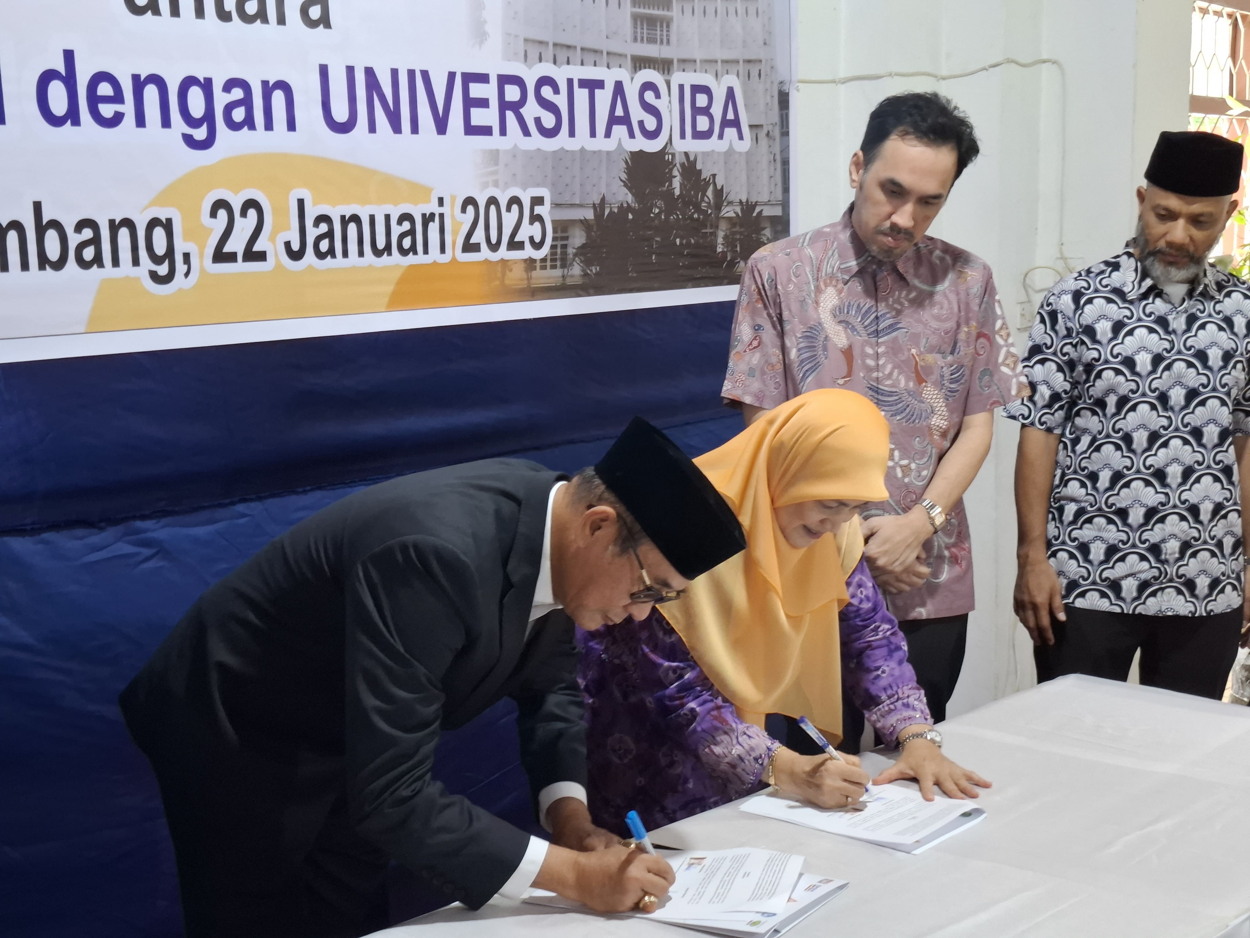 Penandatanganan MoU dan MoA antara Pemerintahan Kabupaten Pali dan Universitas IBA