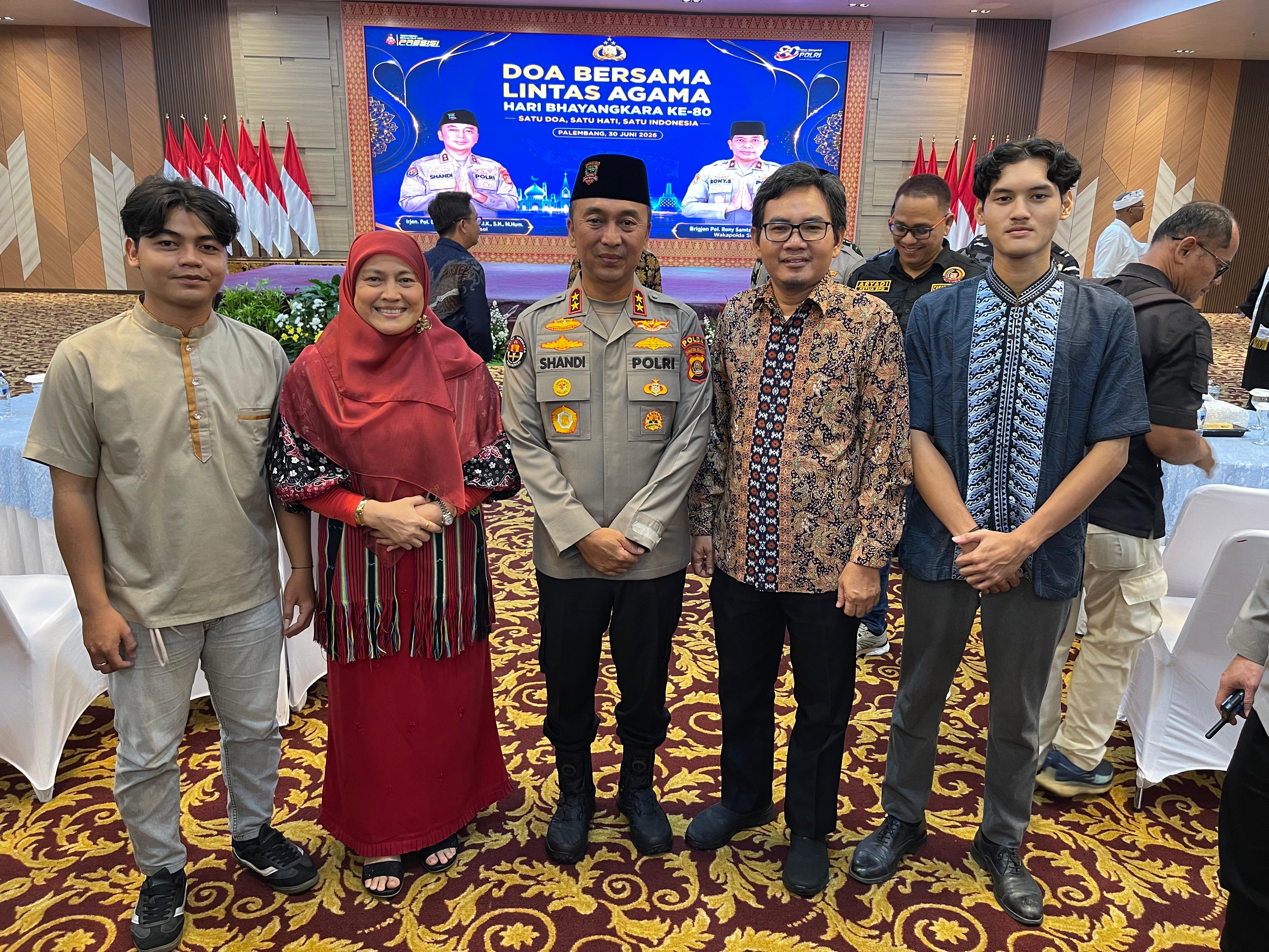 Rektor Universitas IBA Hadiri Doa Bersama Lintas Agama Hari Bhayangkara Ke-80 di Palembang