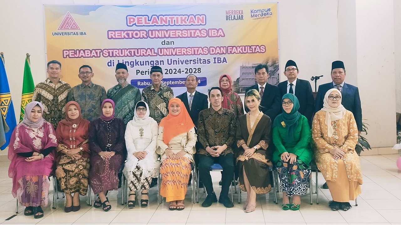 Pelantikan Rektor Bersama Pejabat Universitas dan Fakultas Universitas IBA Di Lingkungan Universitas IBA Palembang