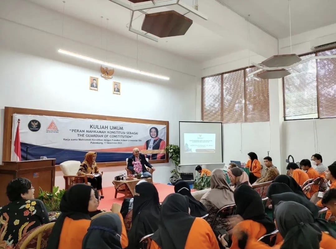 Kuliah Umum Mahkamah Konstitusi Sebagai The Guardian of constitution di Fakultas Hukum Universitas IBA