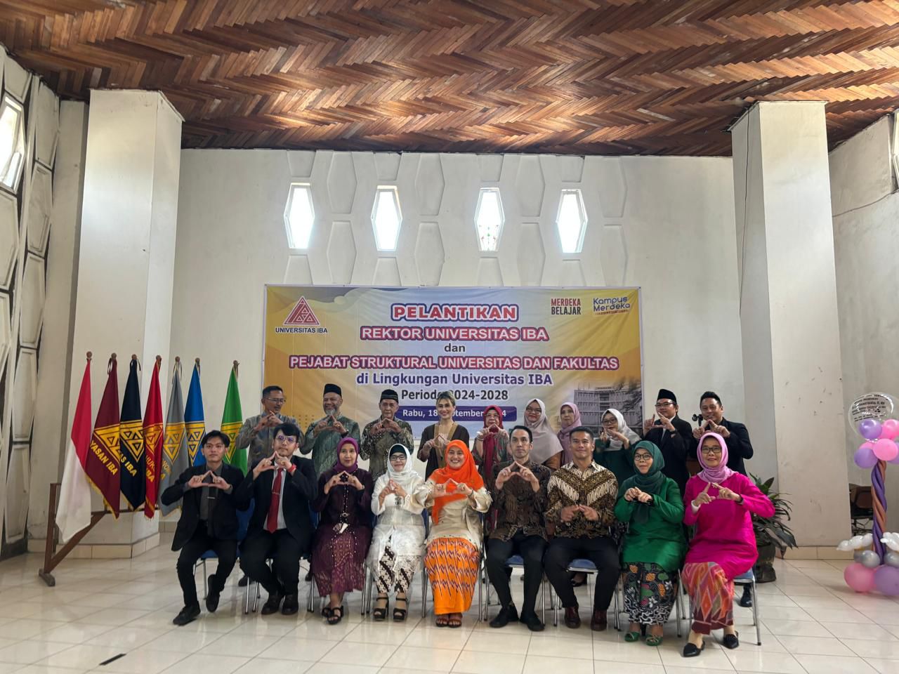 Erniwati, S.H.,M.Hum Resmi Dilantik Sebagai Dekan Fakultas Hukum Beserta Pejabat Lainnya Di Lingkungan Universitas IBA Palembang