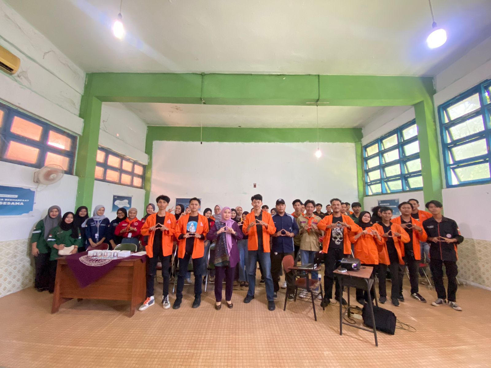 Wakil Rektor III menghadiri Pembukaan  MUBES BEM Universitas IBA