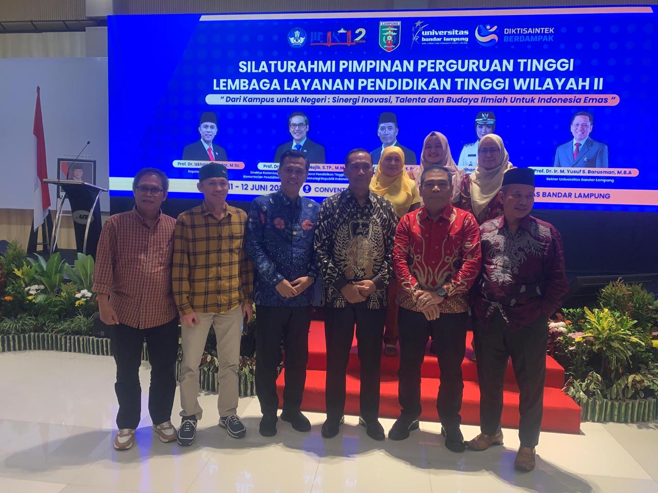 Rektor Universitas IBA bersama  Prof. Dr. H. Fauzan. M.Pd (Wakil Menteri Pendidikan Tinggi, Sains, dan Teknologi Republik Indonesia),   Prof .Dr. Iskhak Iskandar, M.Sc (Ketua L2dikti Wilayah II) dan dr. Jihan Nurlela, M.M. (Wakil Gubernur Lampung) menghadiri kegiatan Silaturahmi Pimpinan Perguruan Tinggi Swasta   L2Dikti Wilayah II di Bandar Lampung